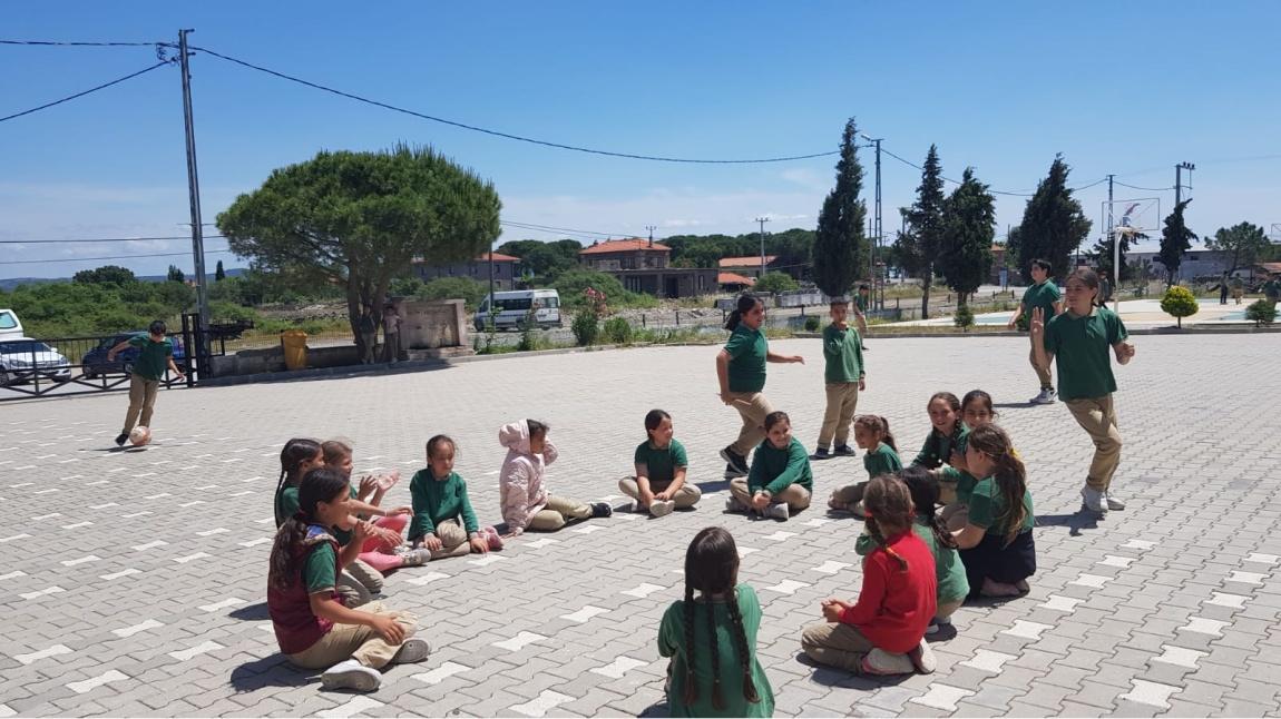 Geleneksel Çocuk Oyunları Şenlikleri